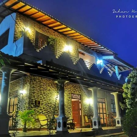 Deutsche Villa Hikkaduwa Extérieur photo