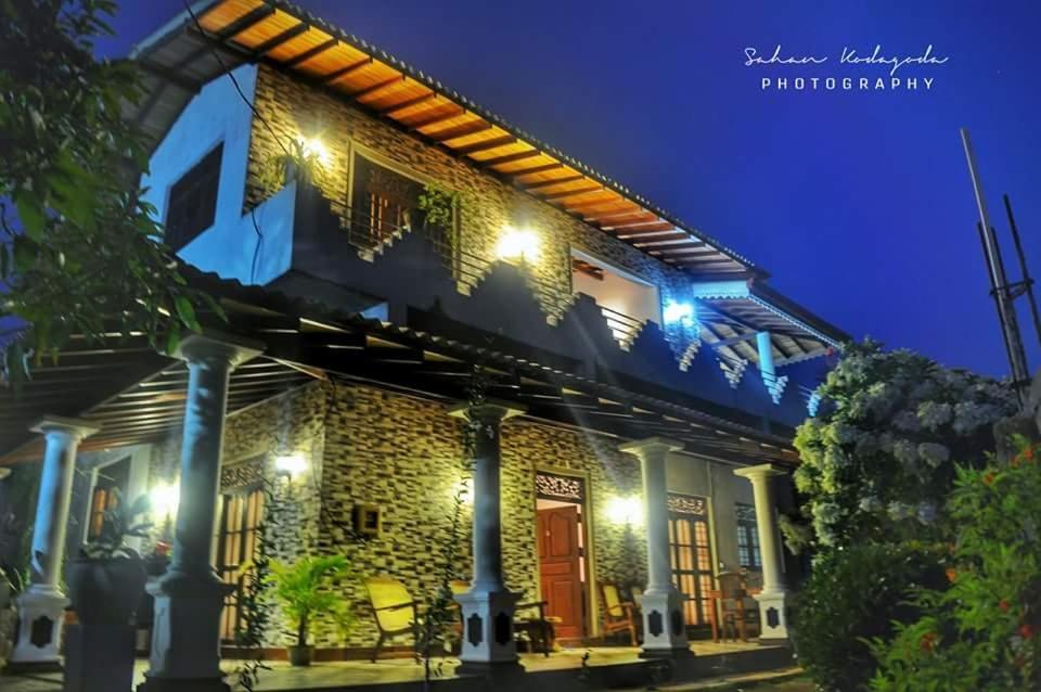 Deutsche Villa Hikkaduwa Extérieur photo